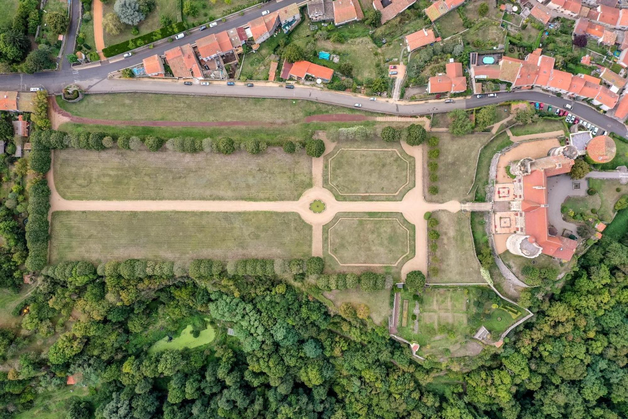 Chateau Royal De Saint-Saturnin Luaran gambar