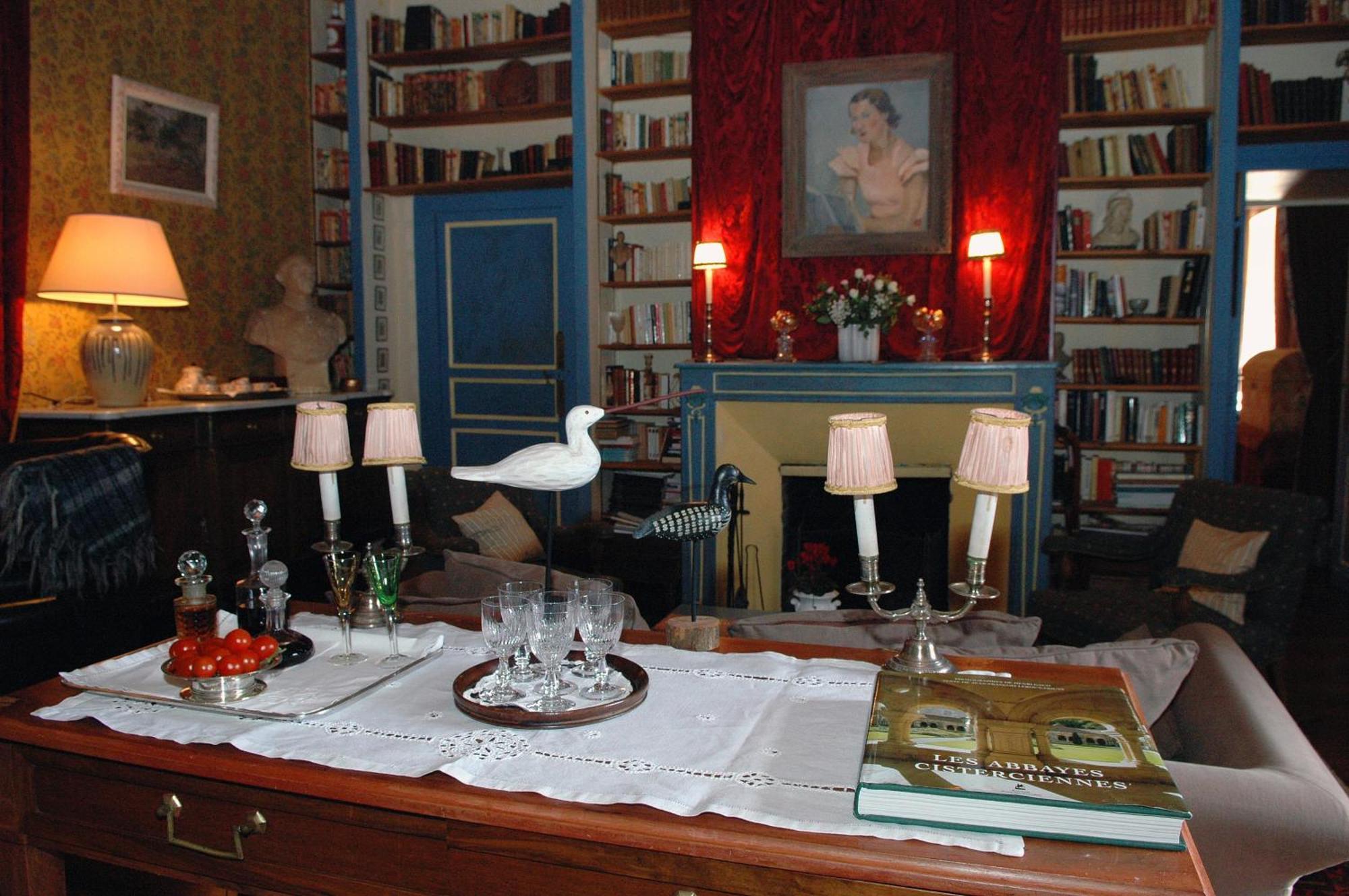 Chateau Royal De Saint-Saturnin Luaran gambar
